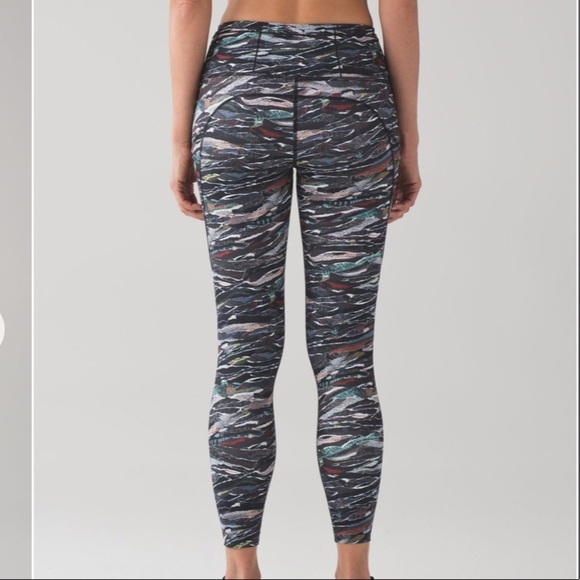 Lululemon Fast And Free 7/8 Tight Leggings - Picture 3 of 16